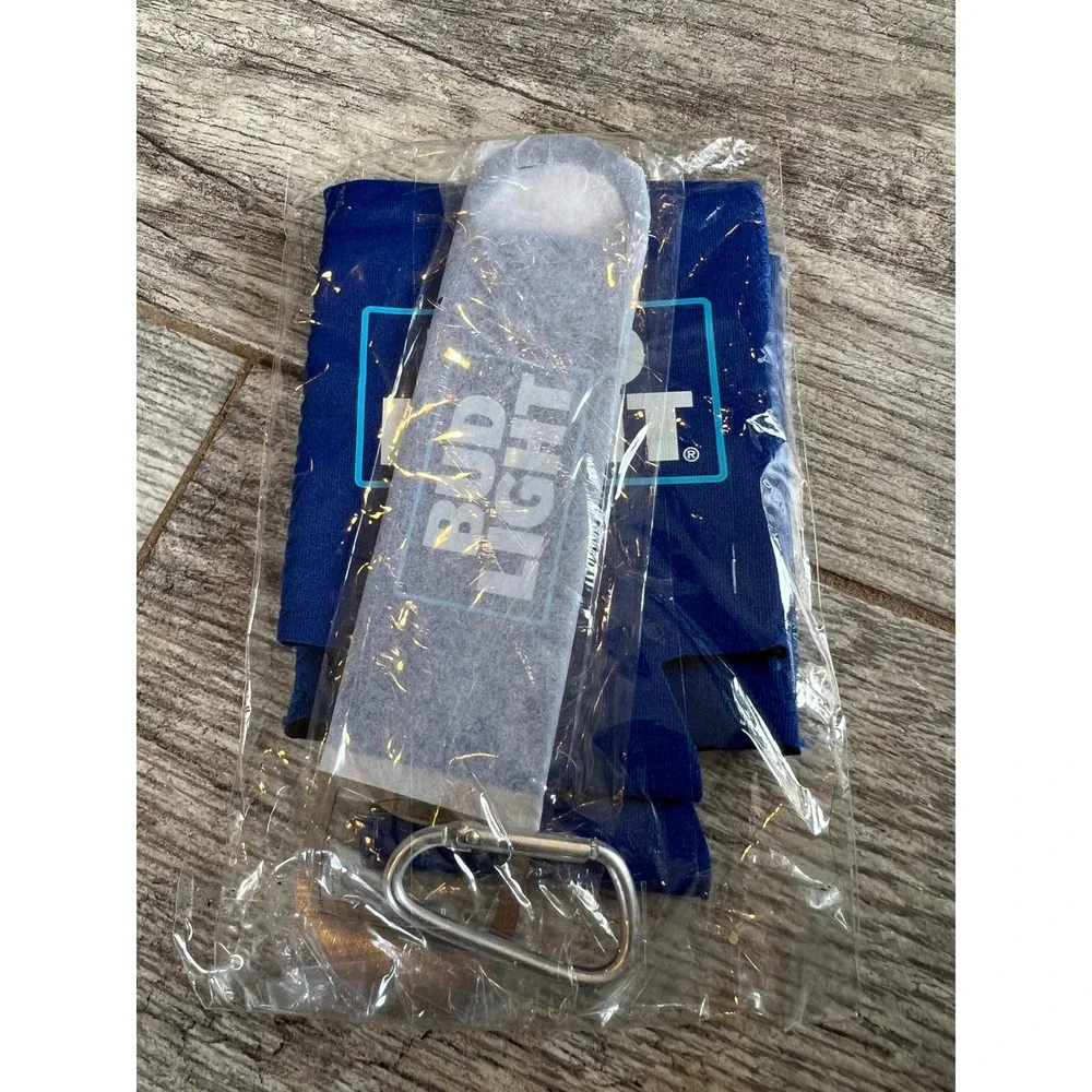 Bud Light Beer‎ Can Cooler Sleeve Koozie Carabiner Keychain Set NWT Game Day
